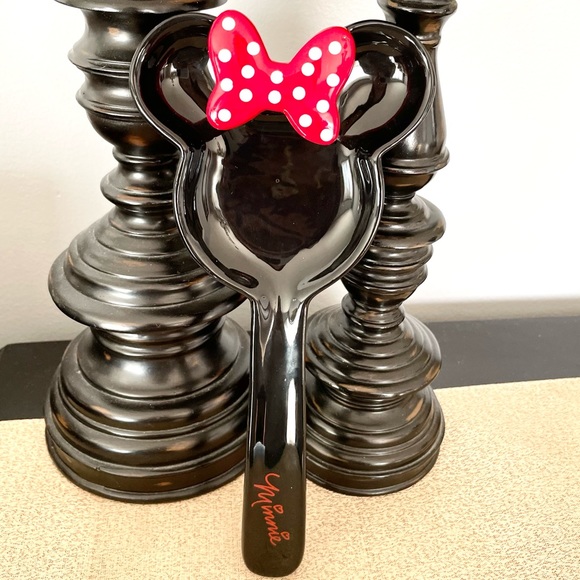 NWT Disney Minnie Mouse Ceramic Spoon Rest - Picture 2 of 7
